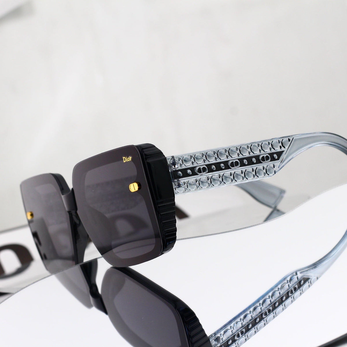 Classic Sunglasses - 67
