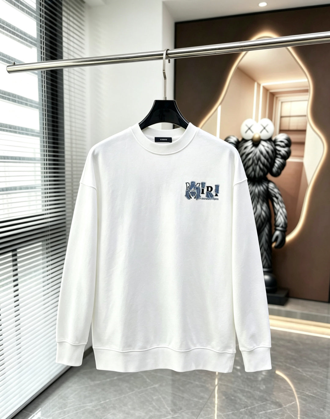 Classic Sweatshirt - 02