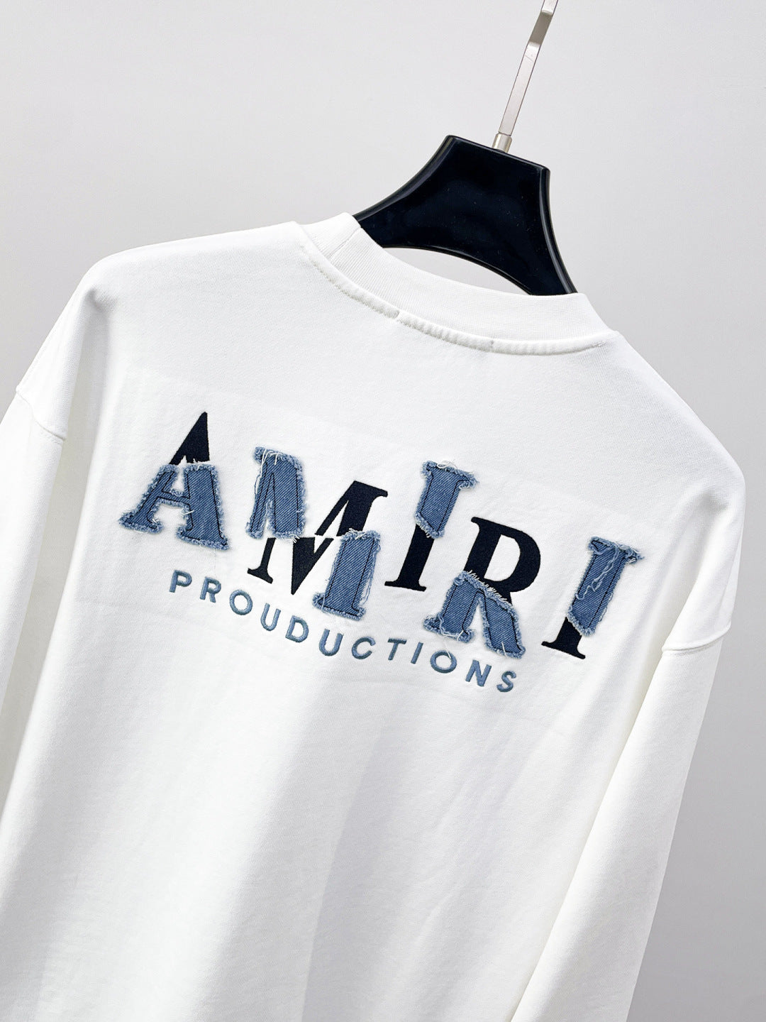 Classic Sweatshirt - 02