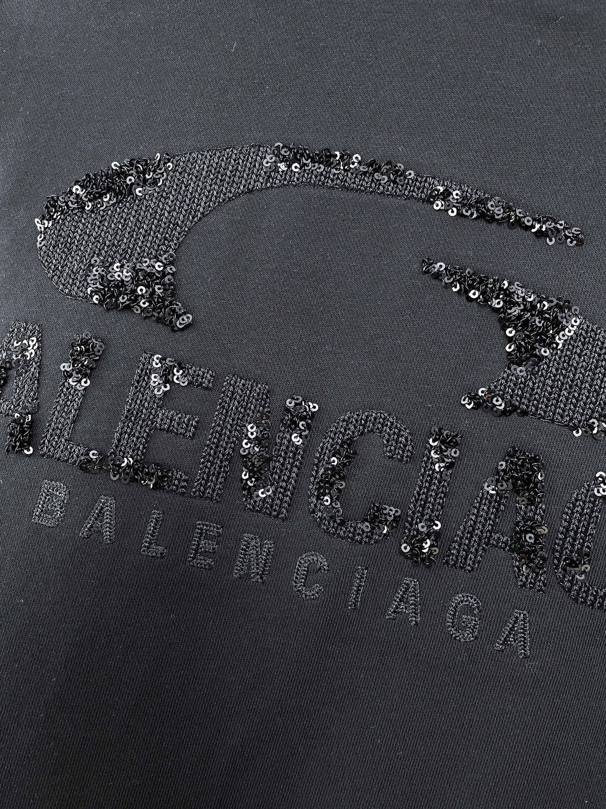Classic Sweatshirt - 03