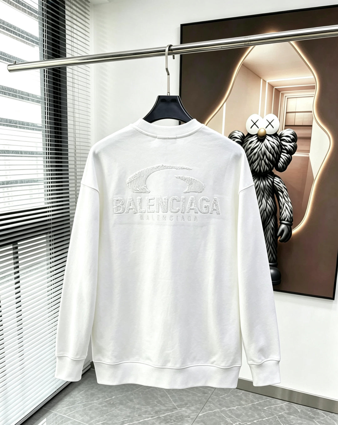 Classic Sweatshirt - 03