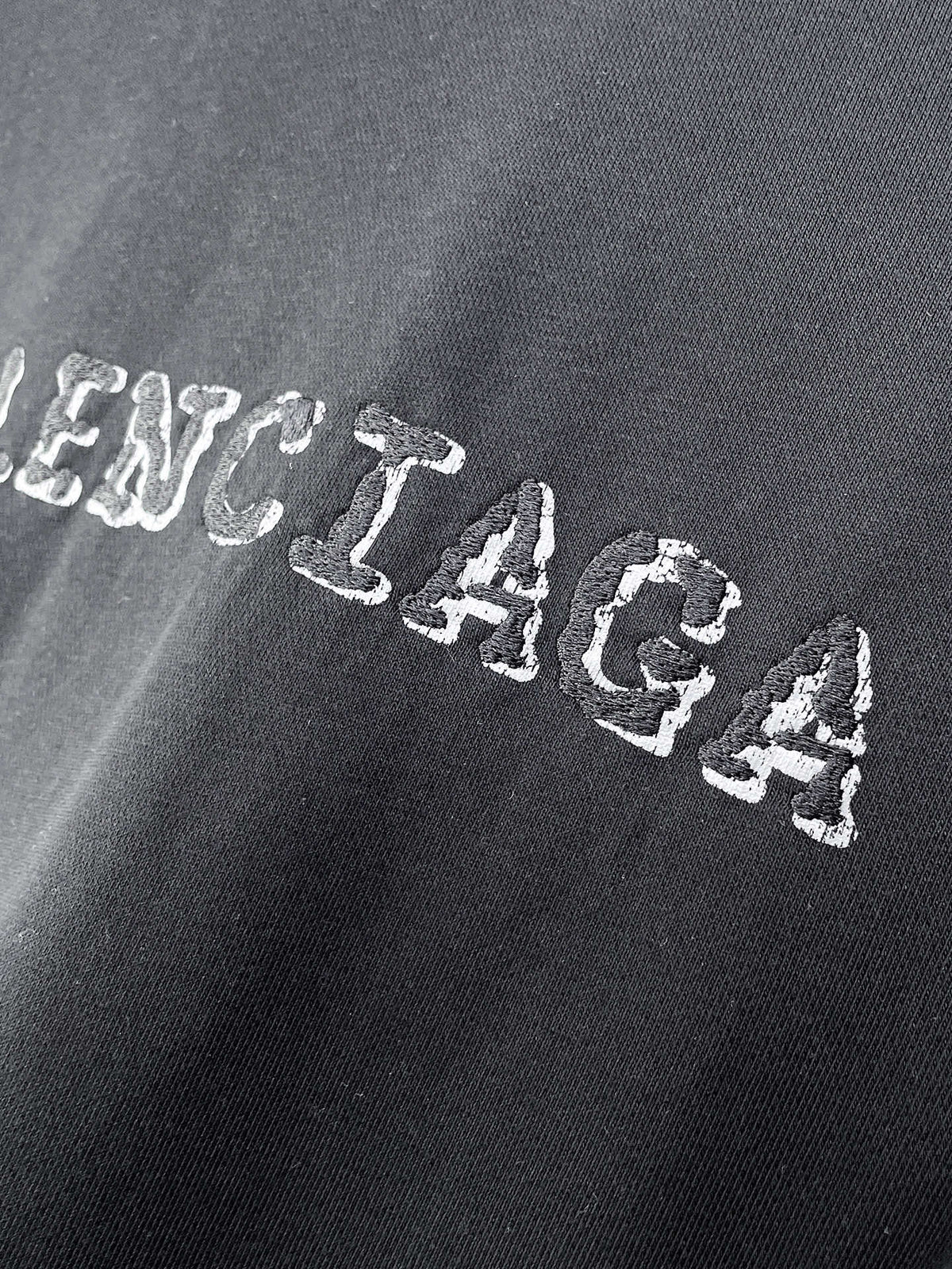 Classic Sweatshirt - 05