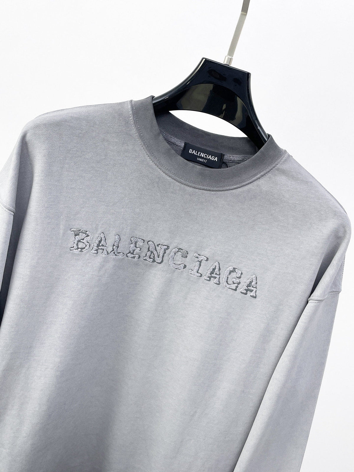 Classic Sweatshirt - 05