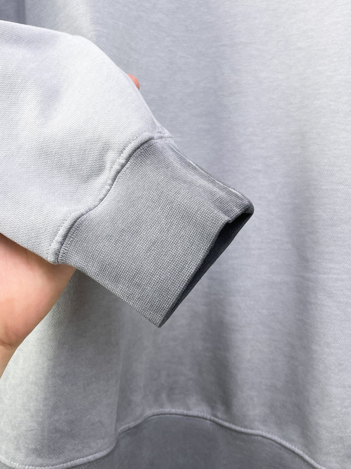 Classic Sweatshirt - 05