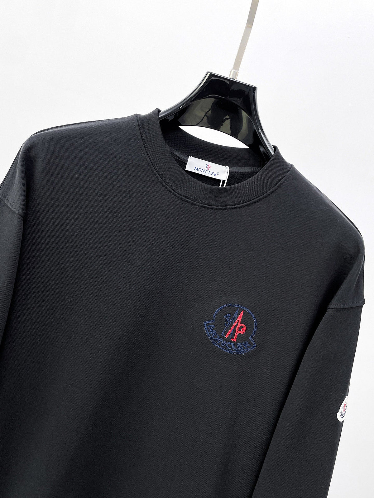 Classic Sweatshirt - 06