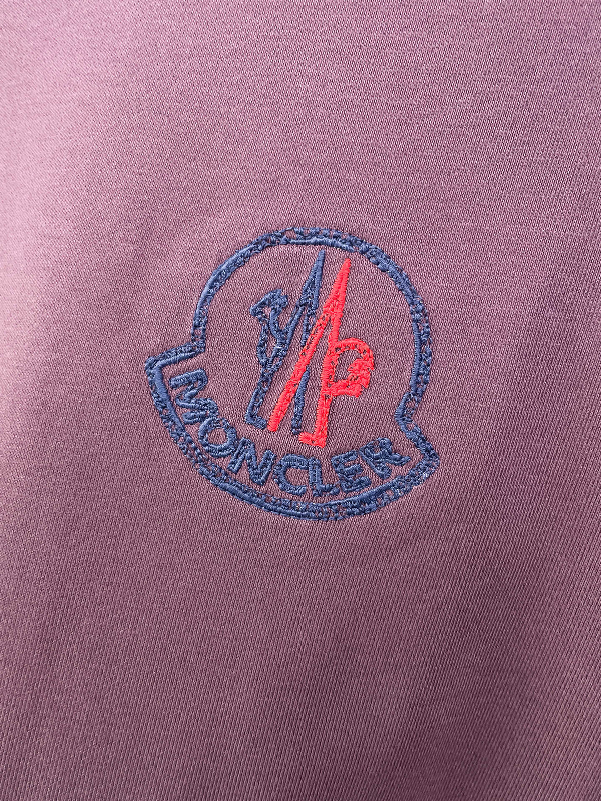 Classic Sweatshirt - 06