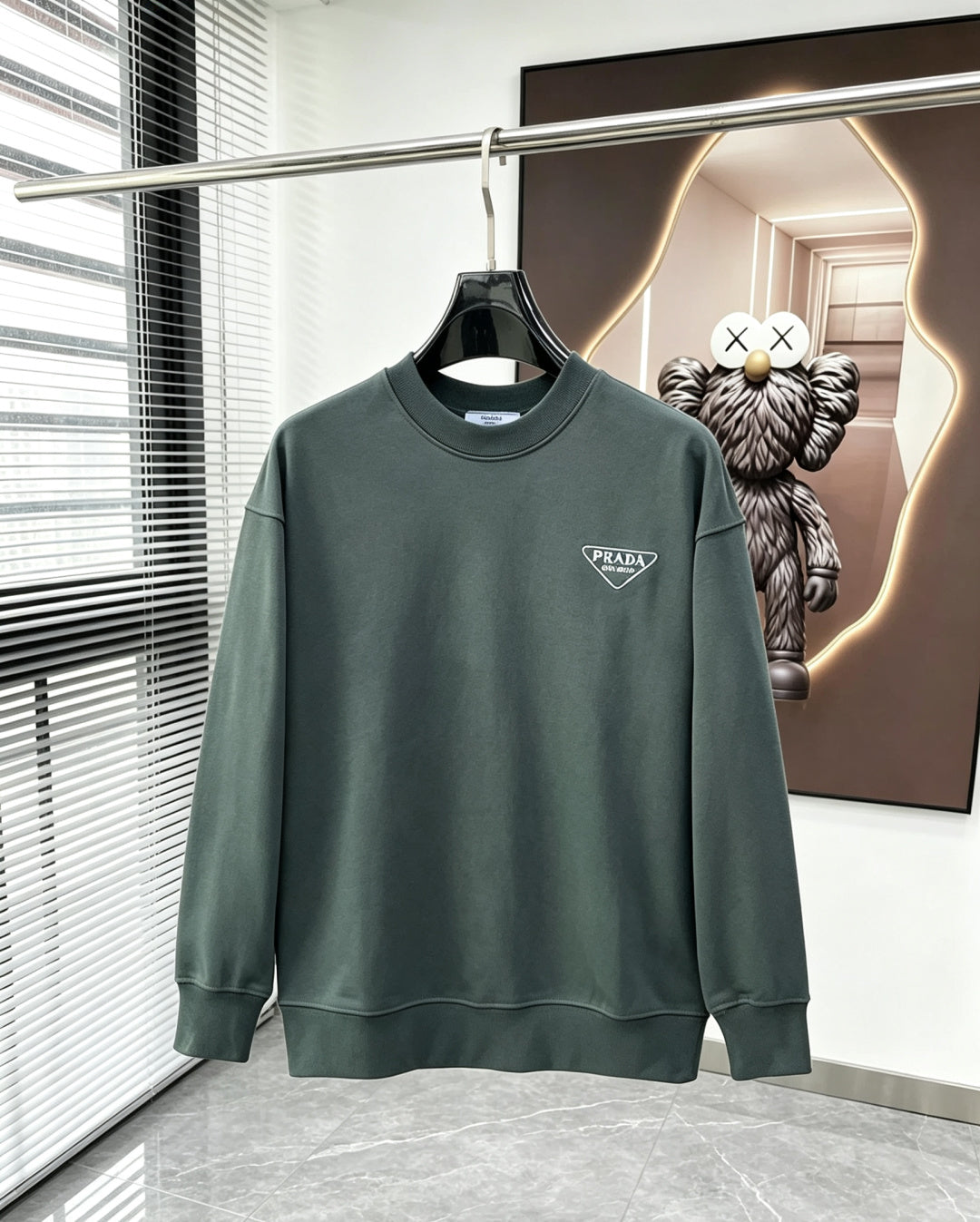 Classic Sweatshirt - 07