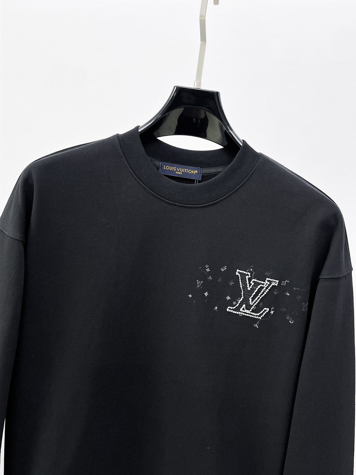 Classic Sweatshirt - 09