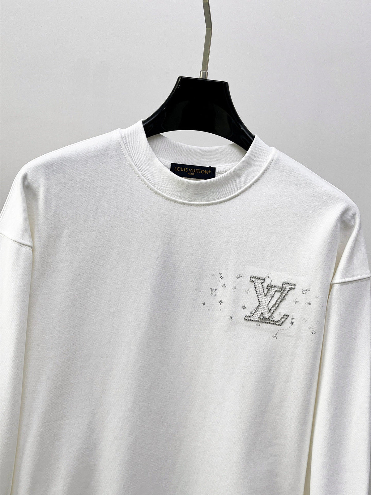 Classic Sweatshirt - 09