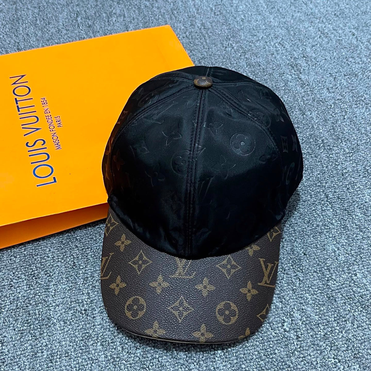 Classic Hat-001
