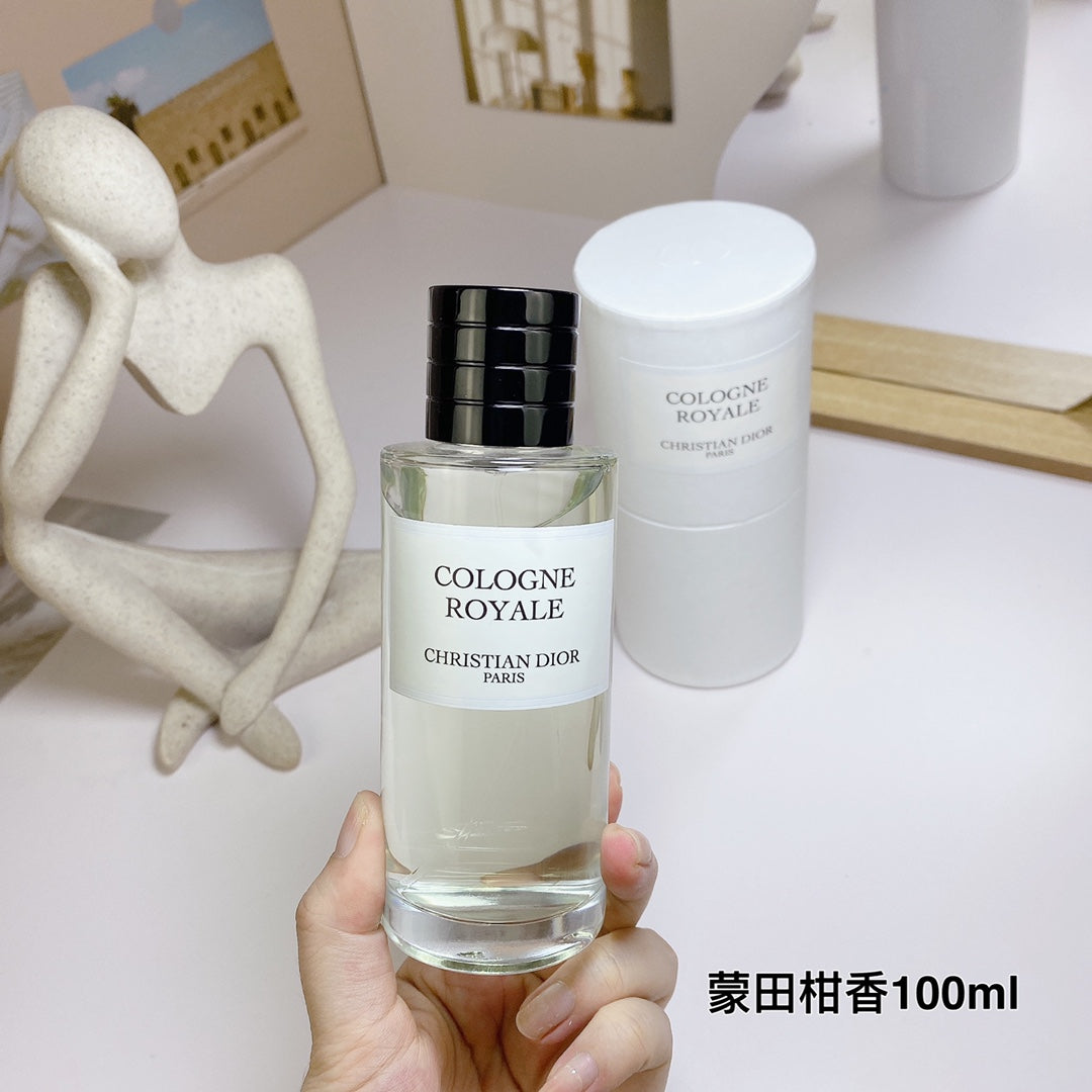 Montaigne fragrance for women