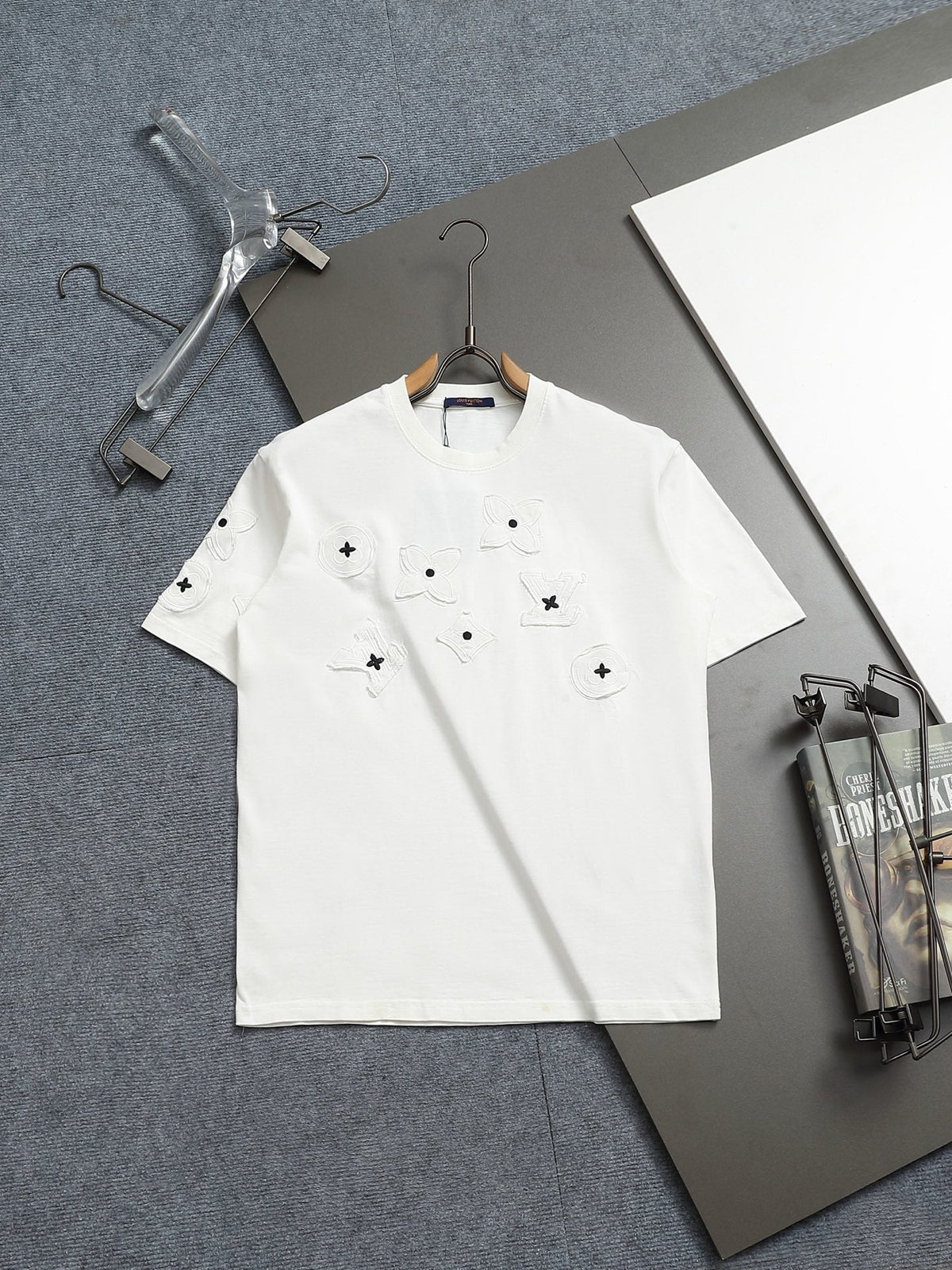 Classic T-shirt-117