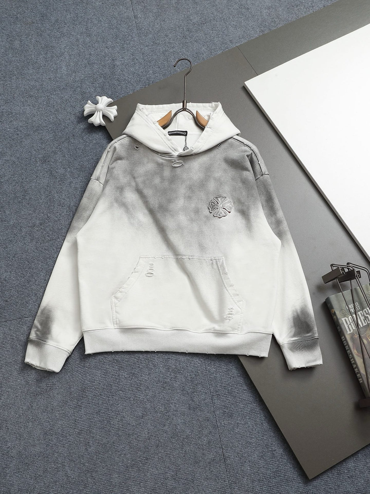 Classic Fit Hoodie-1014