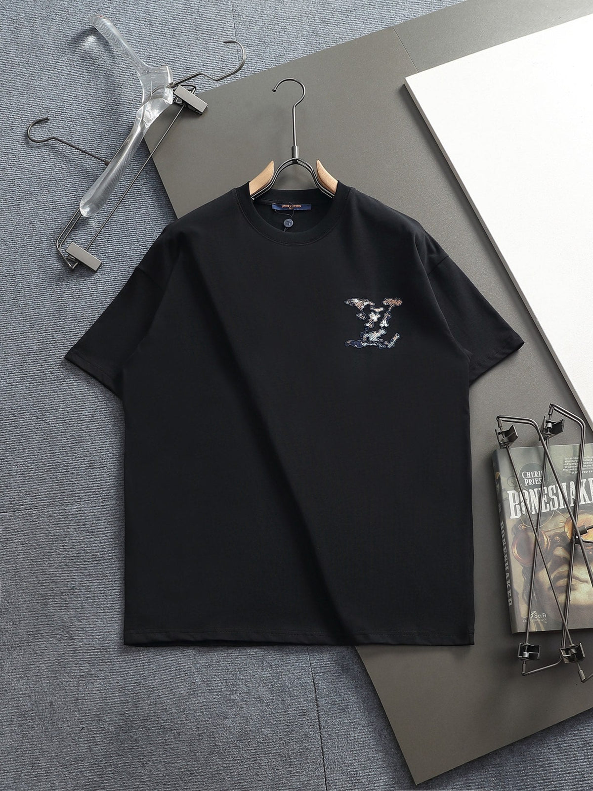 Classic T-shirt-230