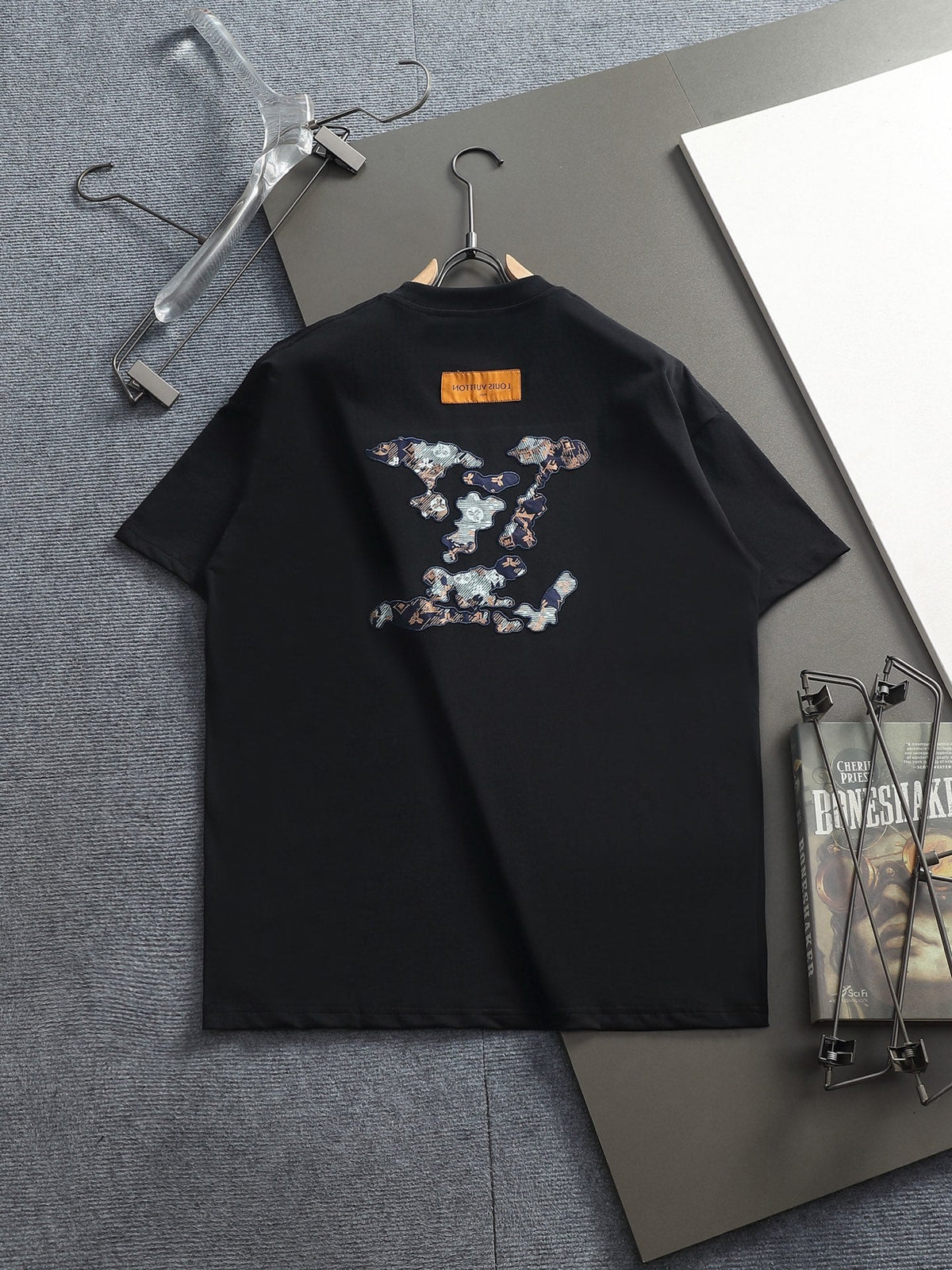 Classic T-shirt-230