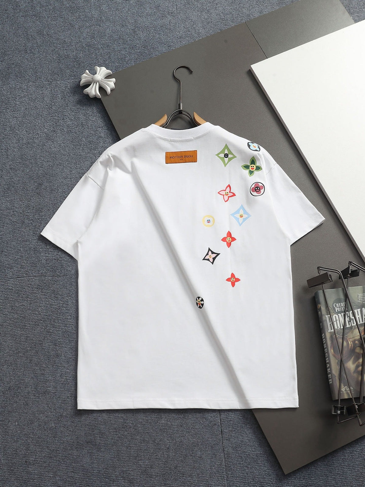 Classic T-shirt-325