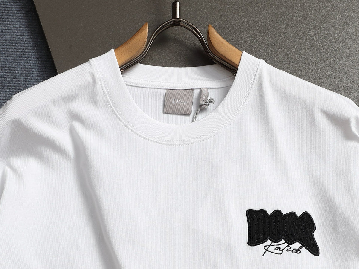 Classic T-shirt-570