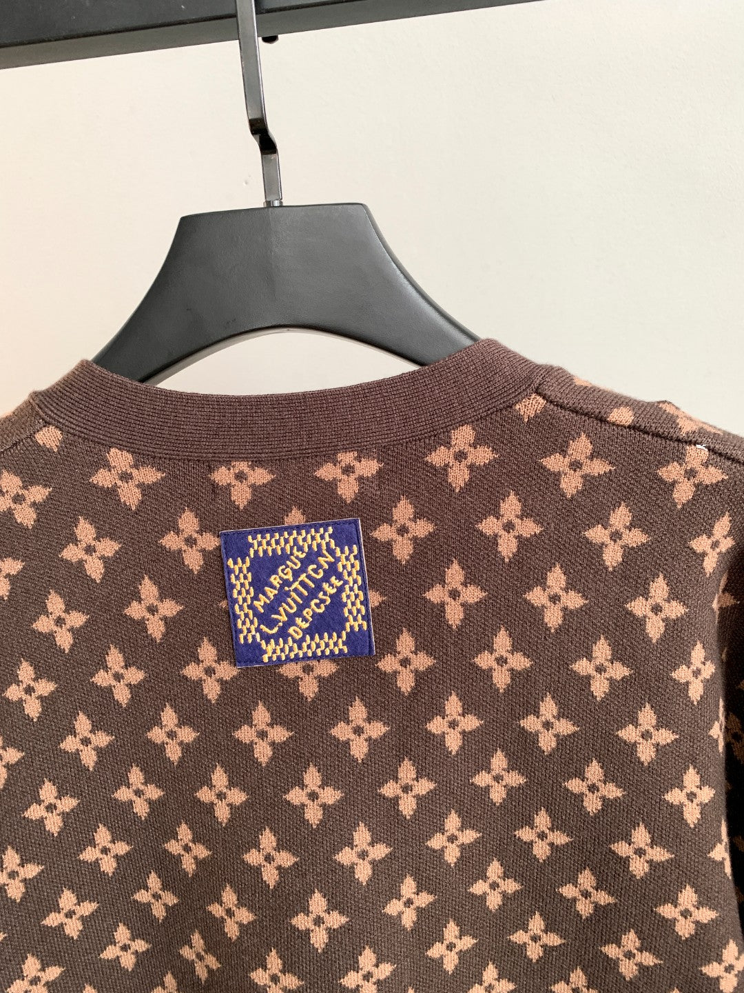 Classic Fashion Sweater-1172