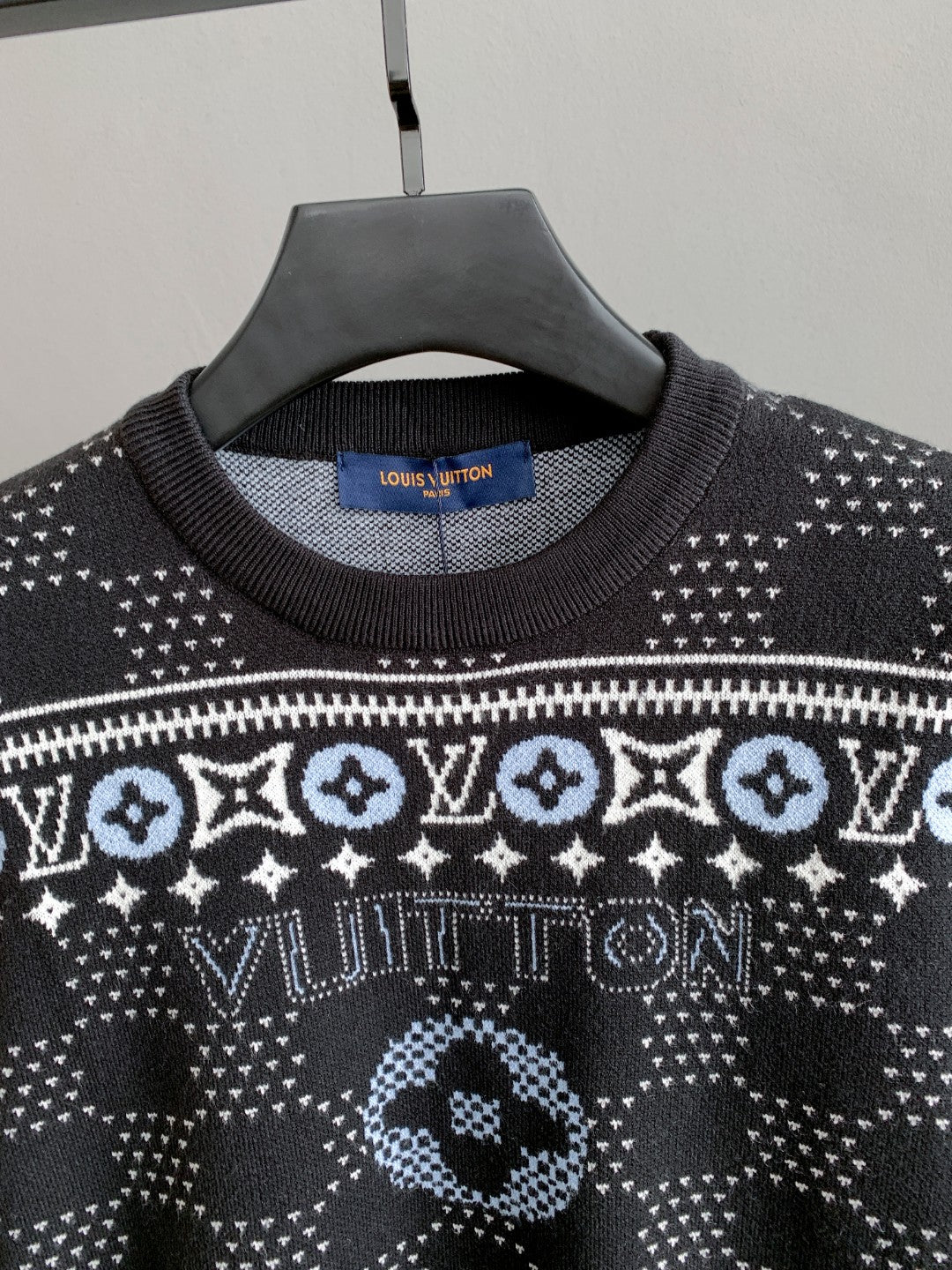 Classic Fashion Sweater-1157