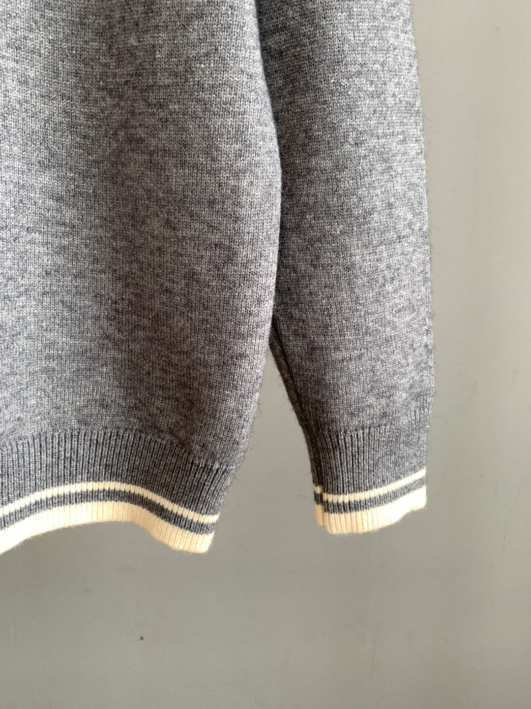 Classic Fashion Sweater-1135