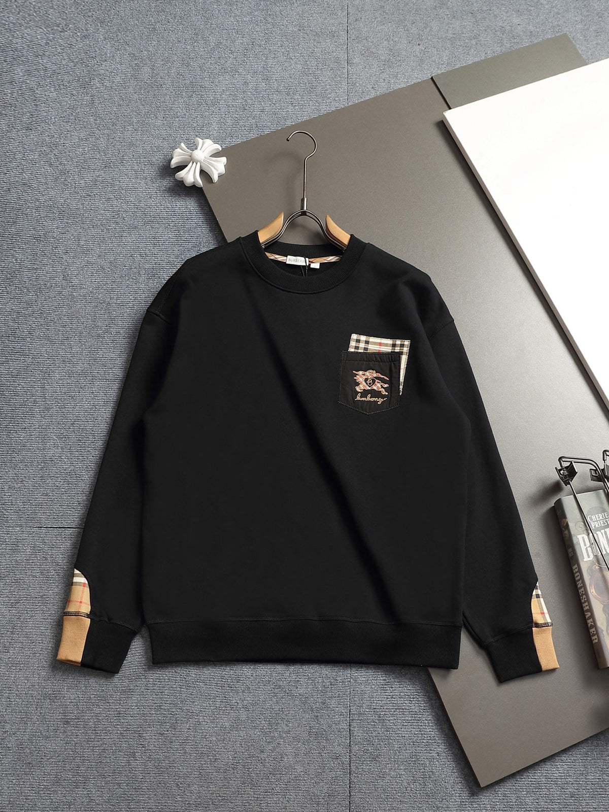 Classic Fashion Sweater-1185