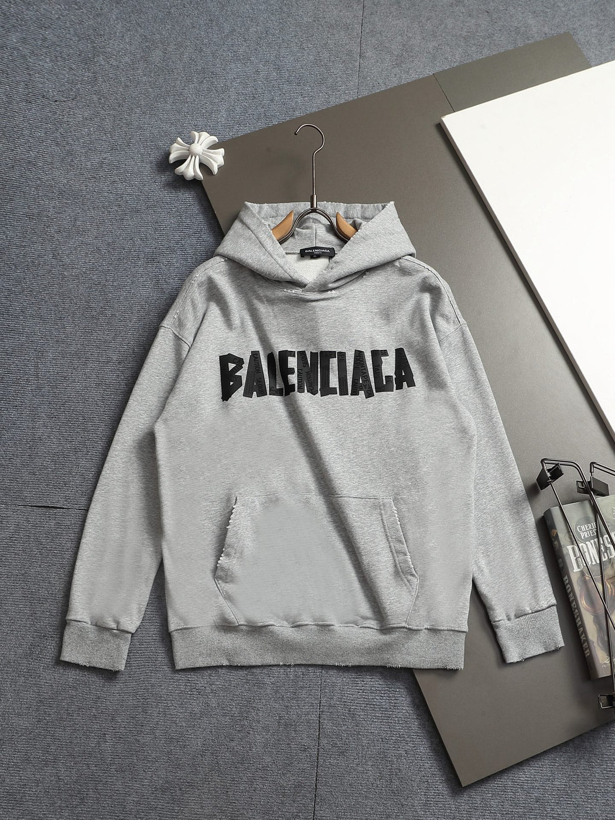 Classic Fit Hoodie-1115