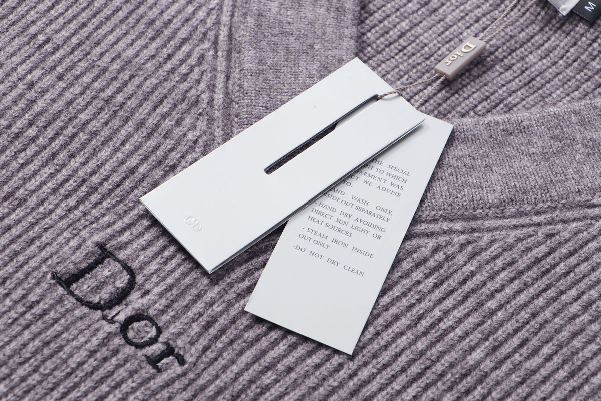 Classic Fashion Sweater-1210
