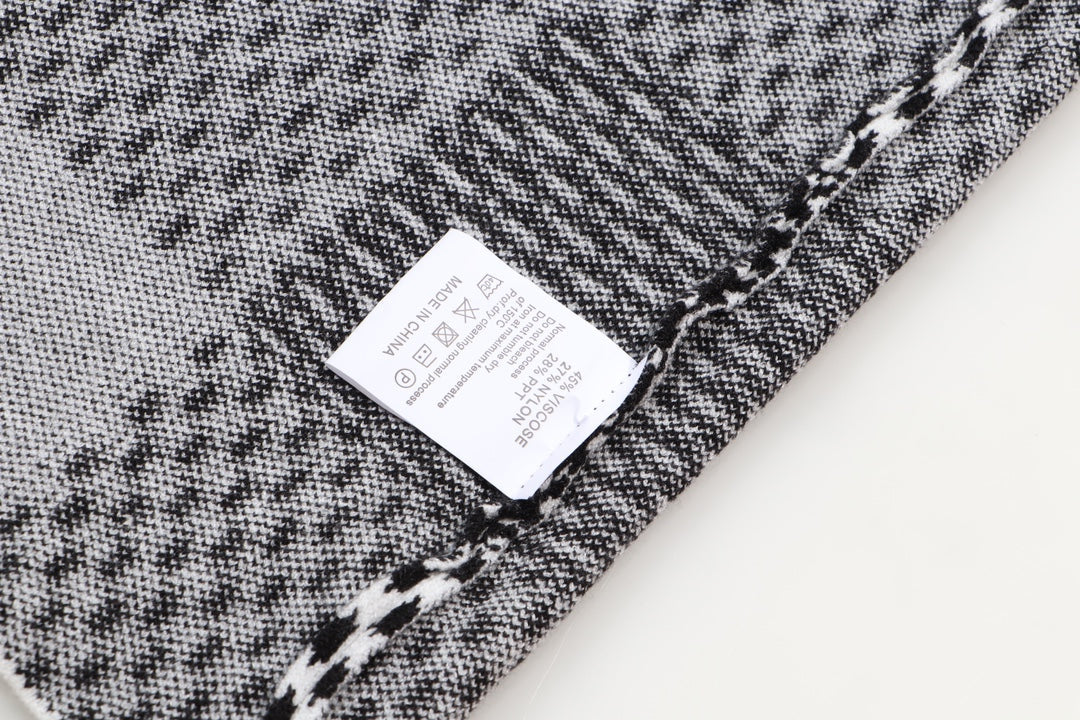 Classic Fashion Sweater-1405