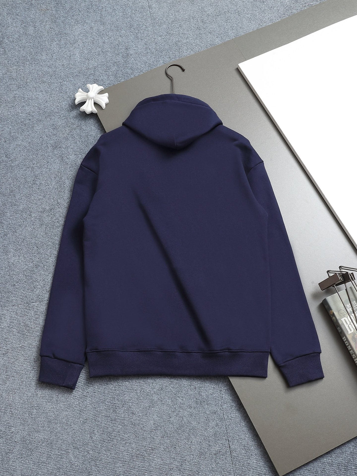 Classic Fit Hoodie-1137