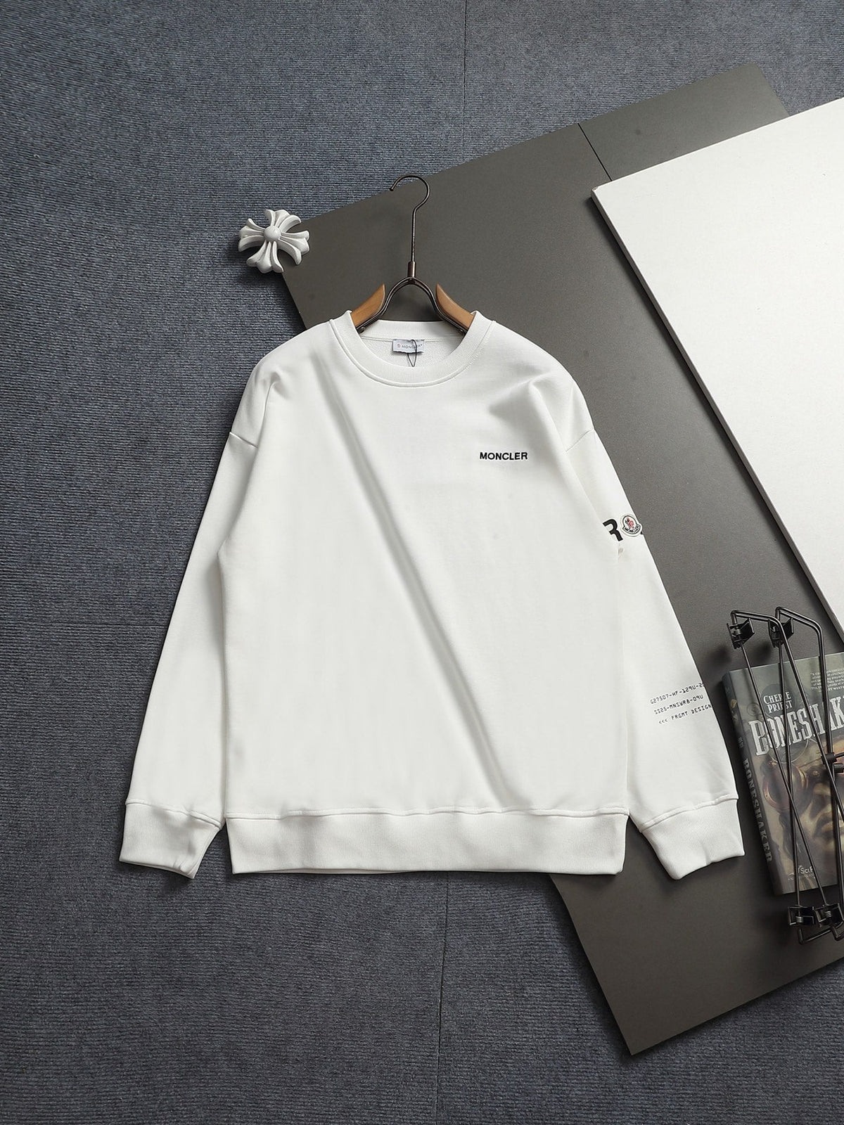 Classic Fashion Sweater-1448