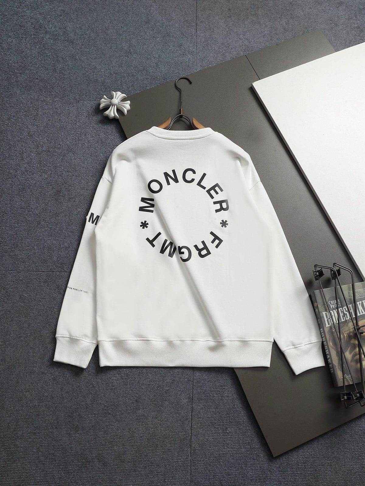 Classic Fashion Sweater-1448
