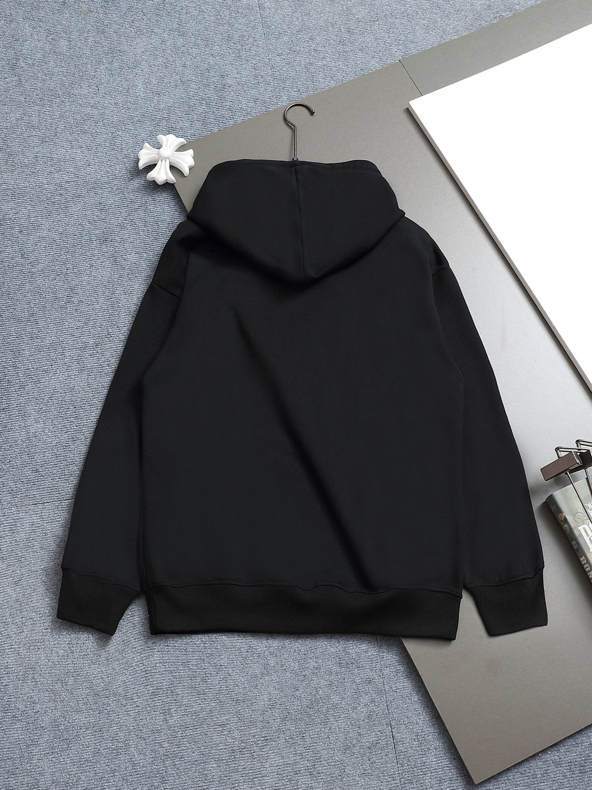 Classic Fit Hoodie-1146