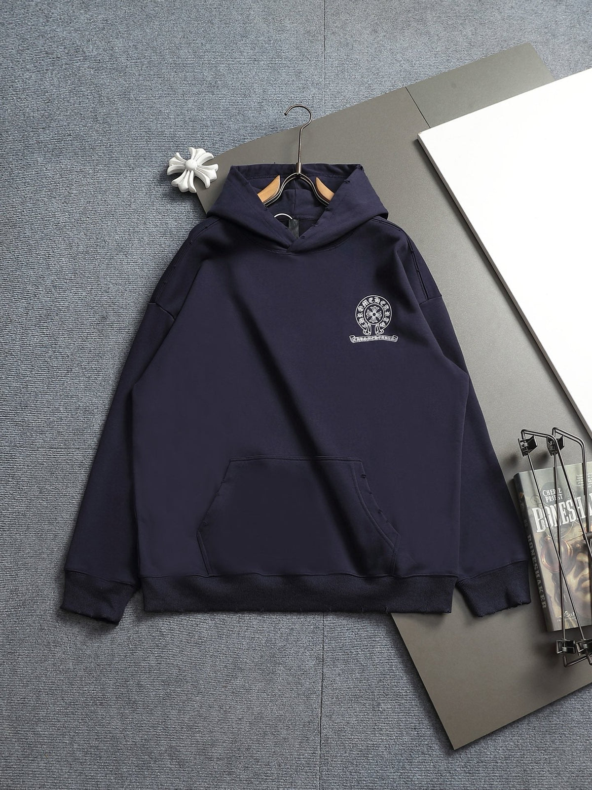 Classic Fit Hoodie-1153