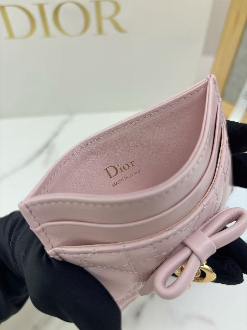 Classic Women's Wallet-082703