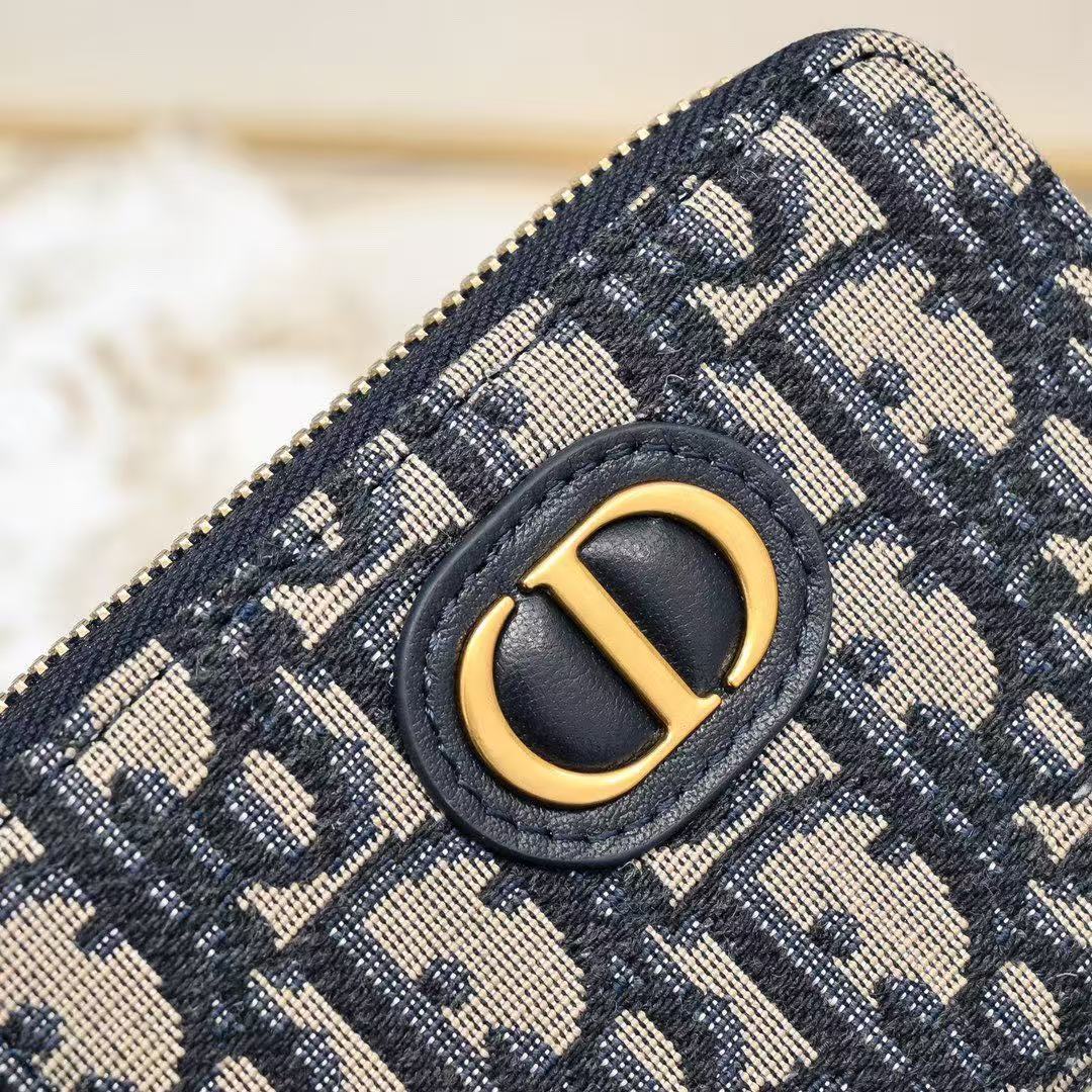 Classic Women's Wallet-082701