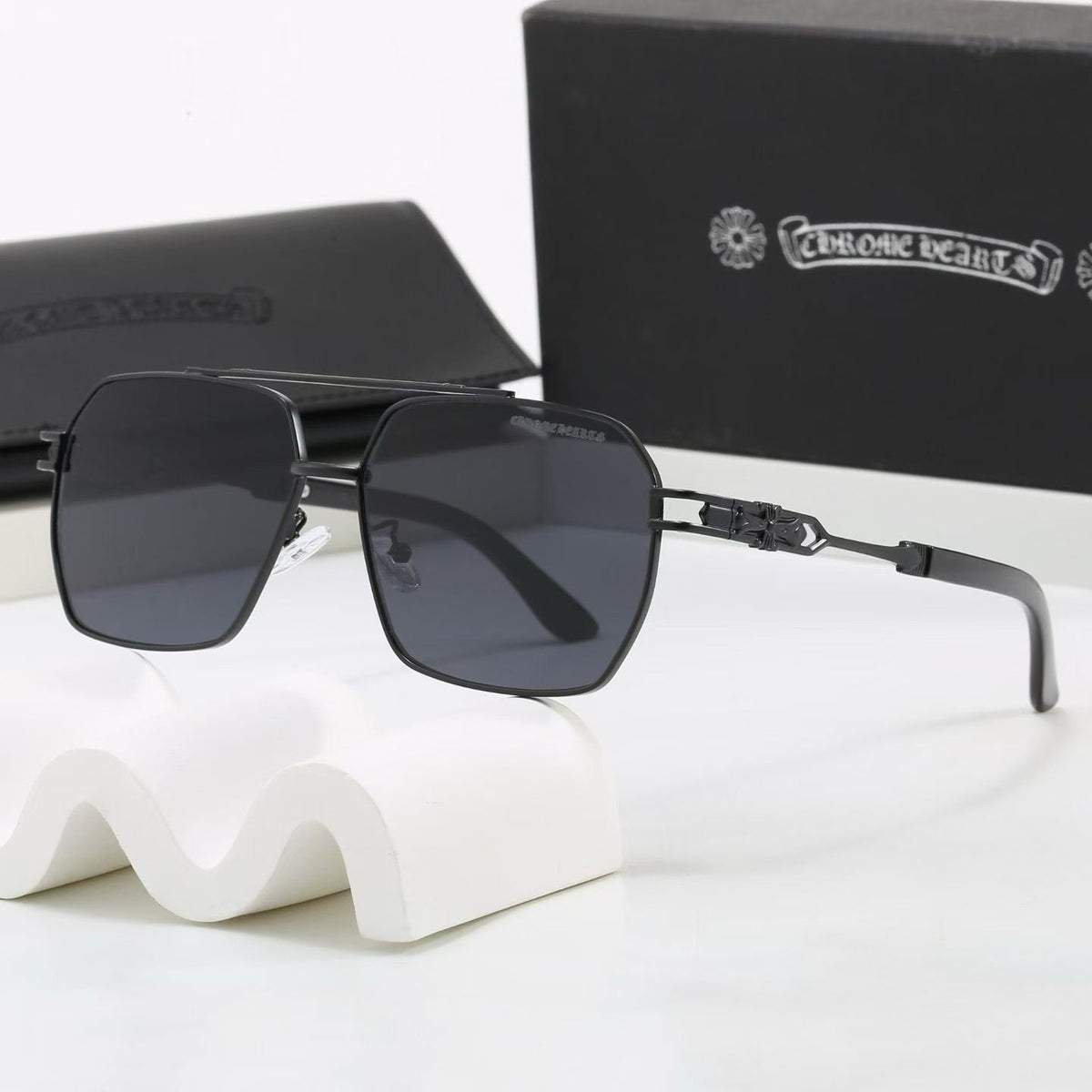 Classic Sunglasses - 101