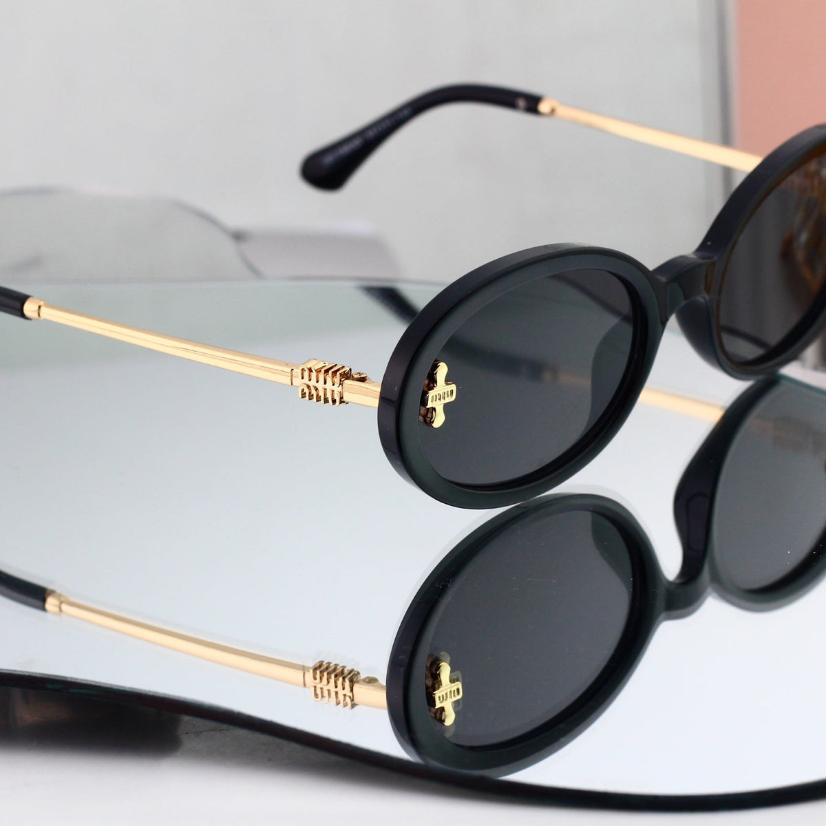 Classic Sunglasses - 72