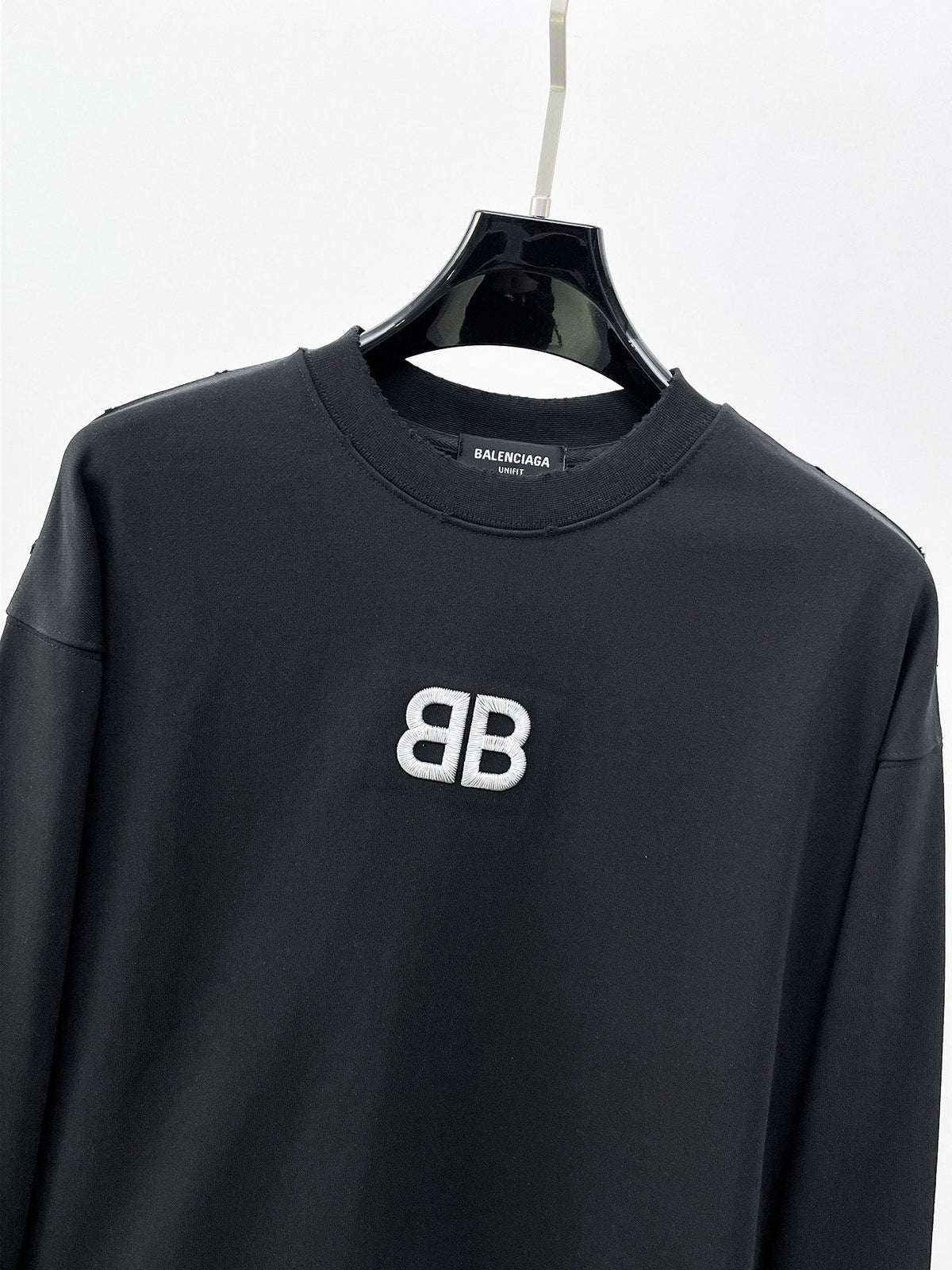 Classic Sweatshirt - 01
