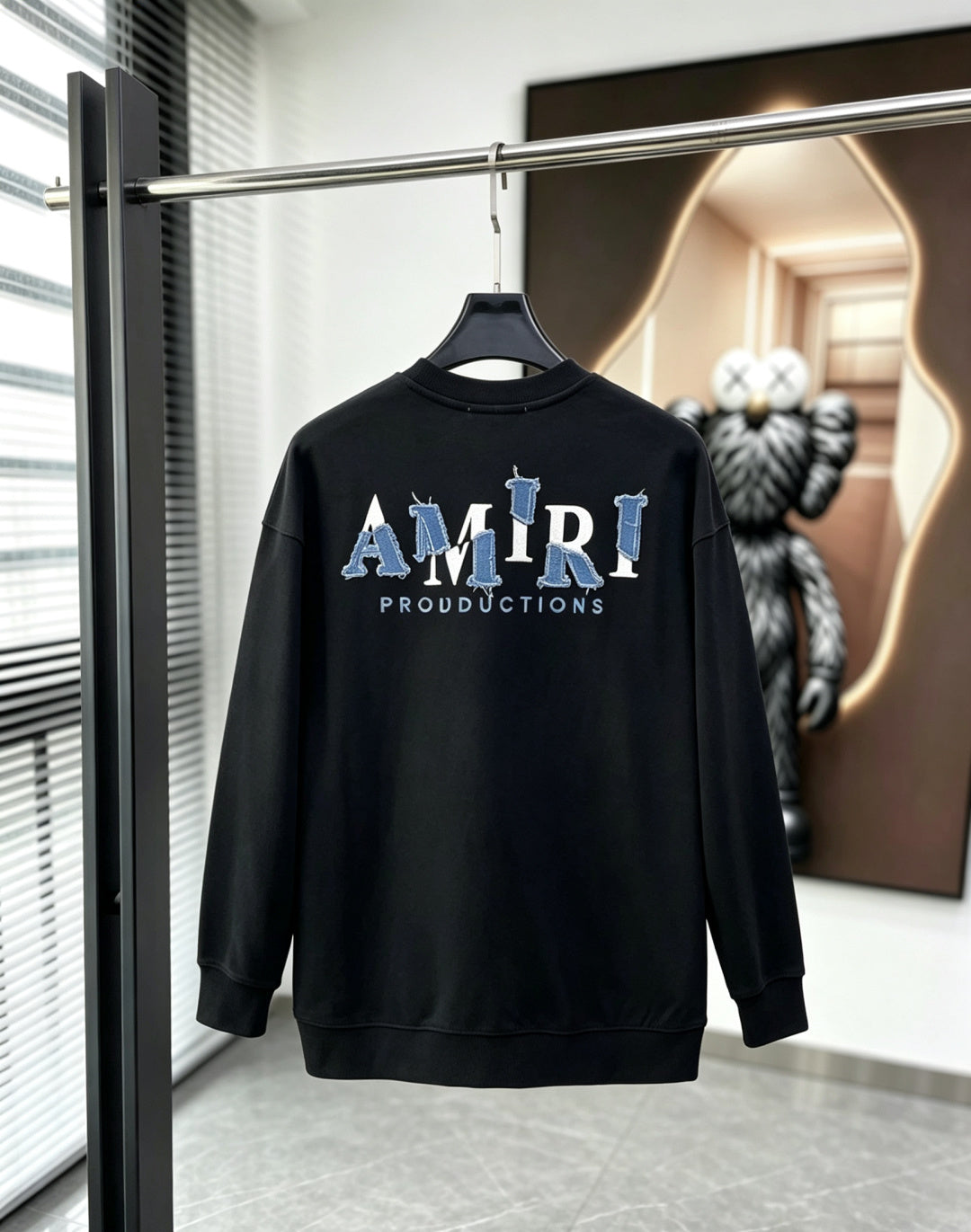 Classic Sweatshirt - 02