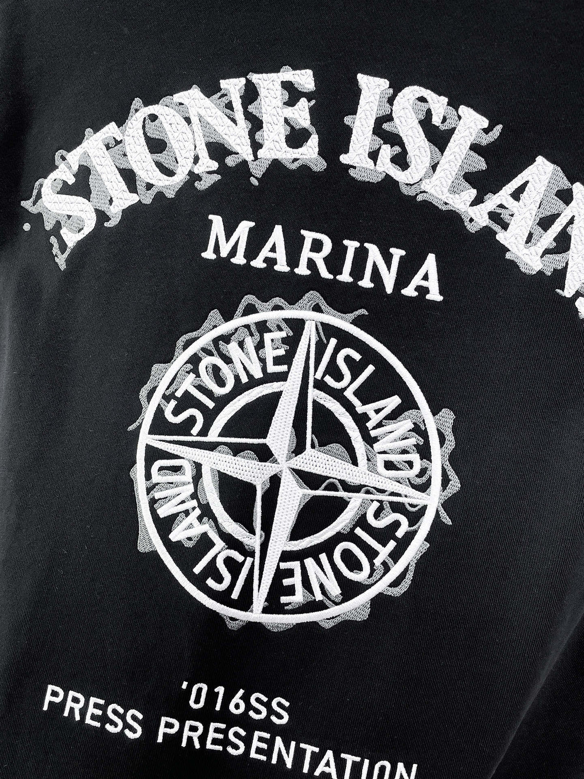 Classic Sweatshirt - 04