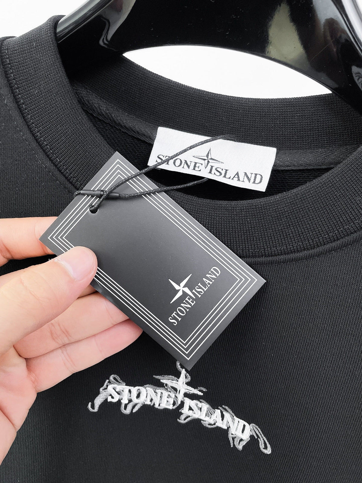 Classic Sweatshirt - 04