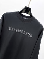 Classic Sweatshirt - 05