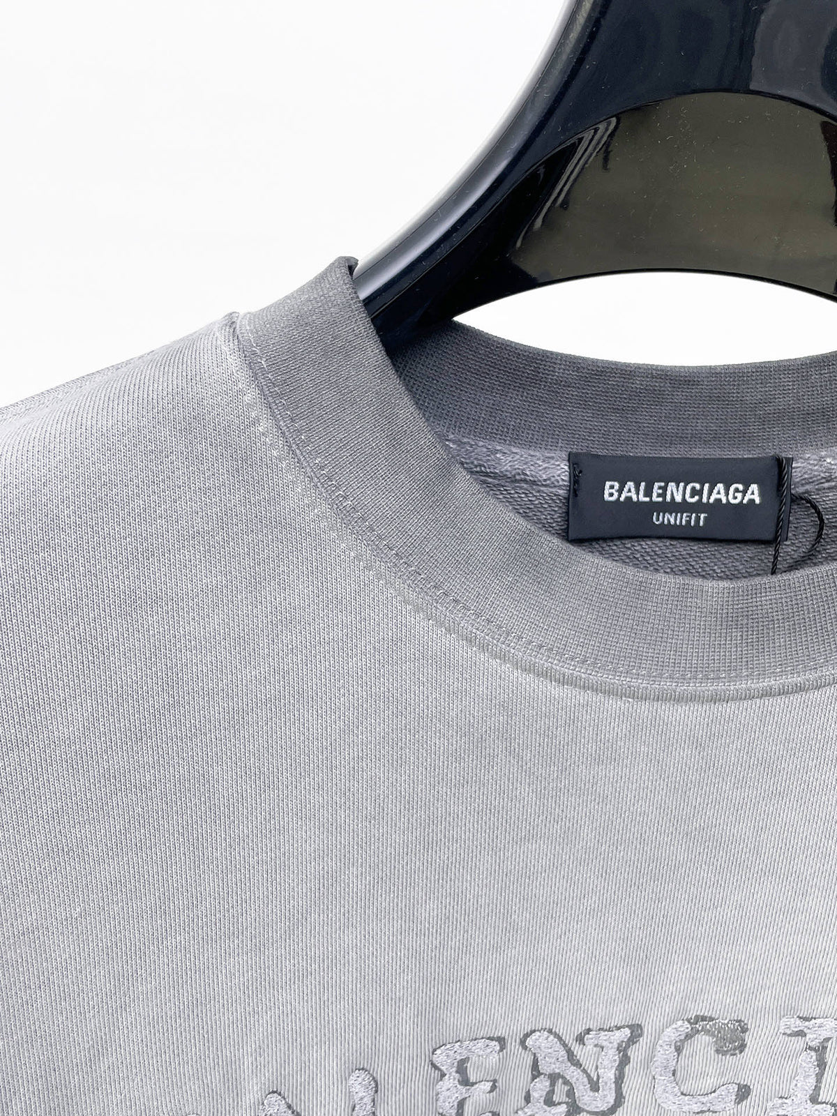 Classic Sweatshirt - 05