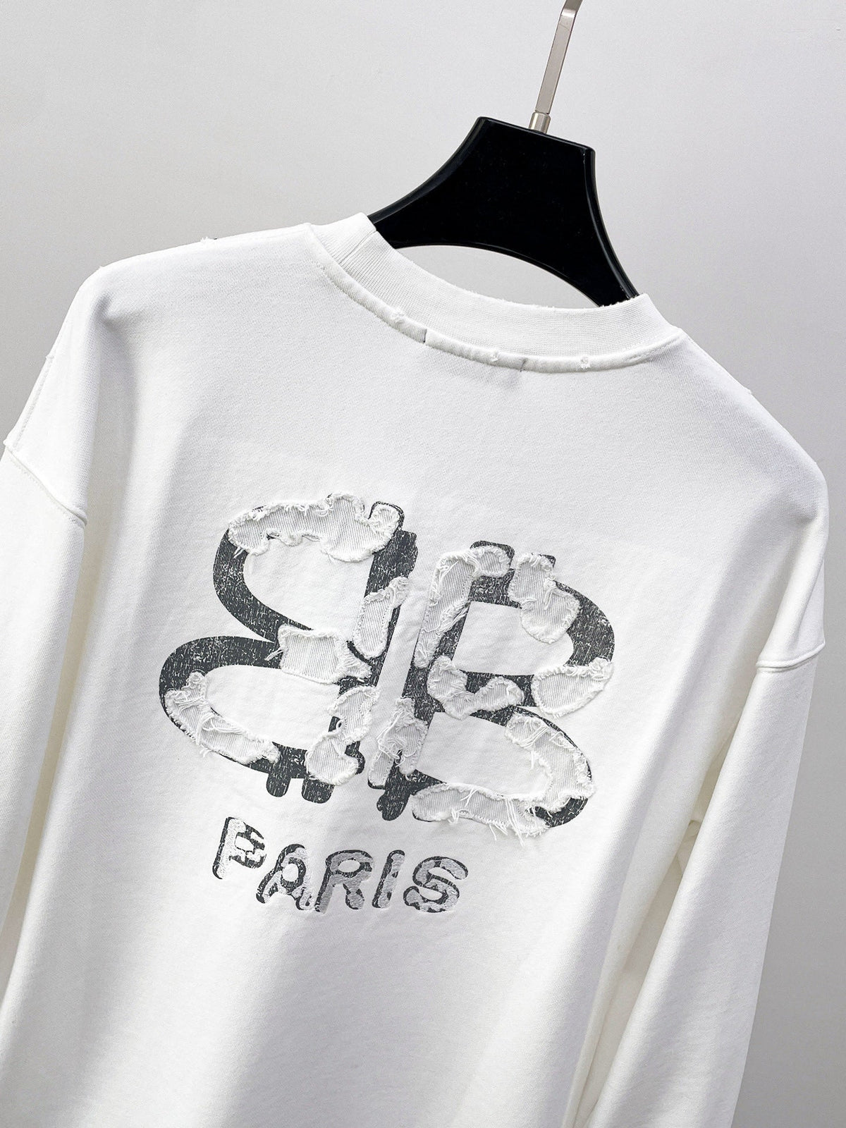 Classic Sweatshirt - 05