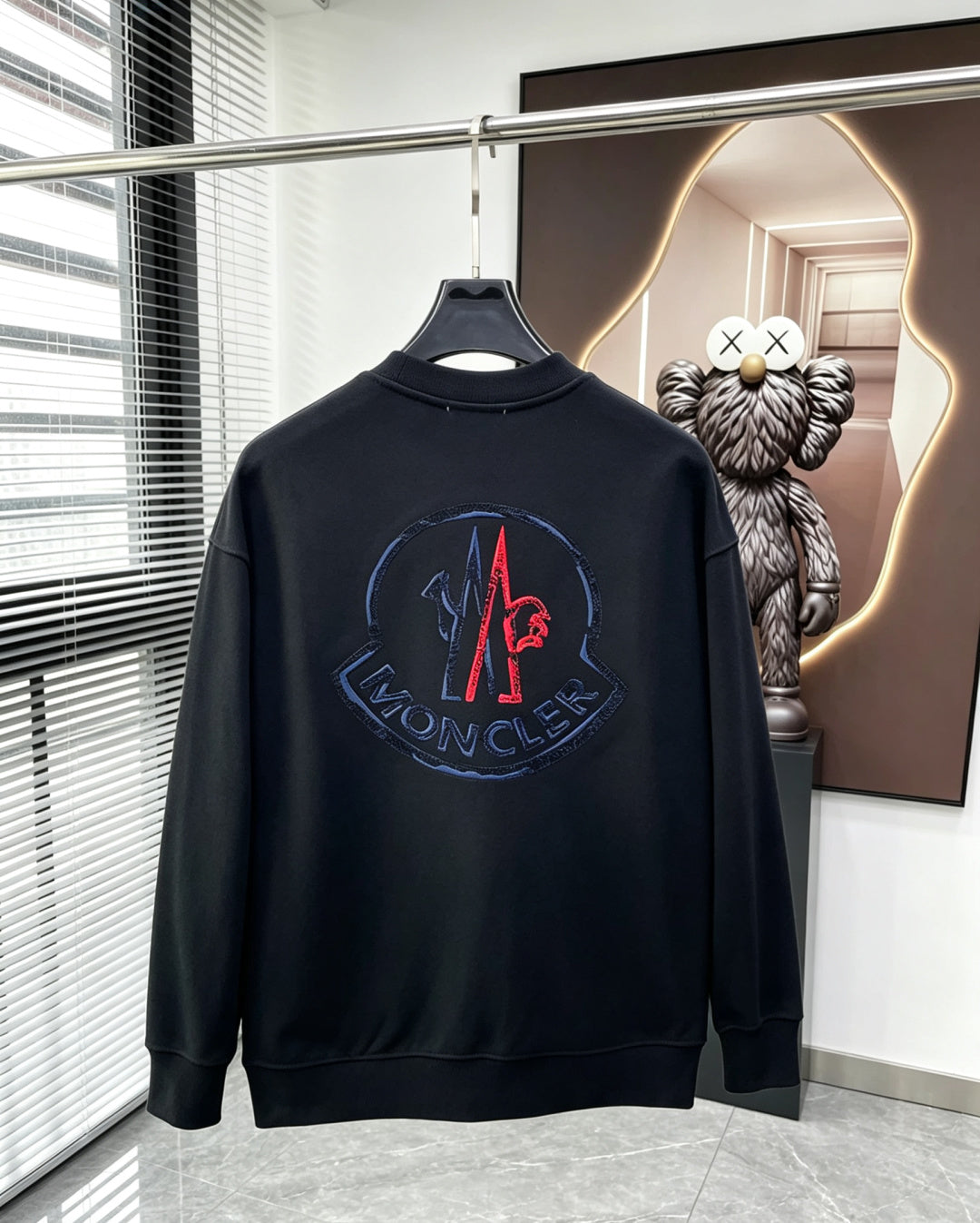 Classic Sweatshirt - 06