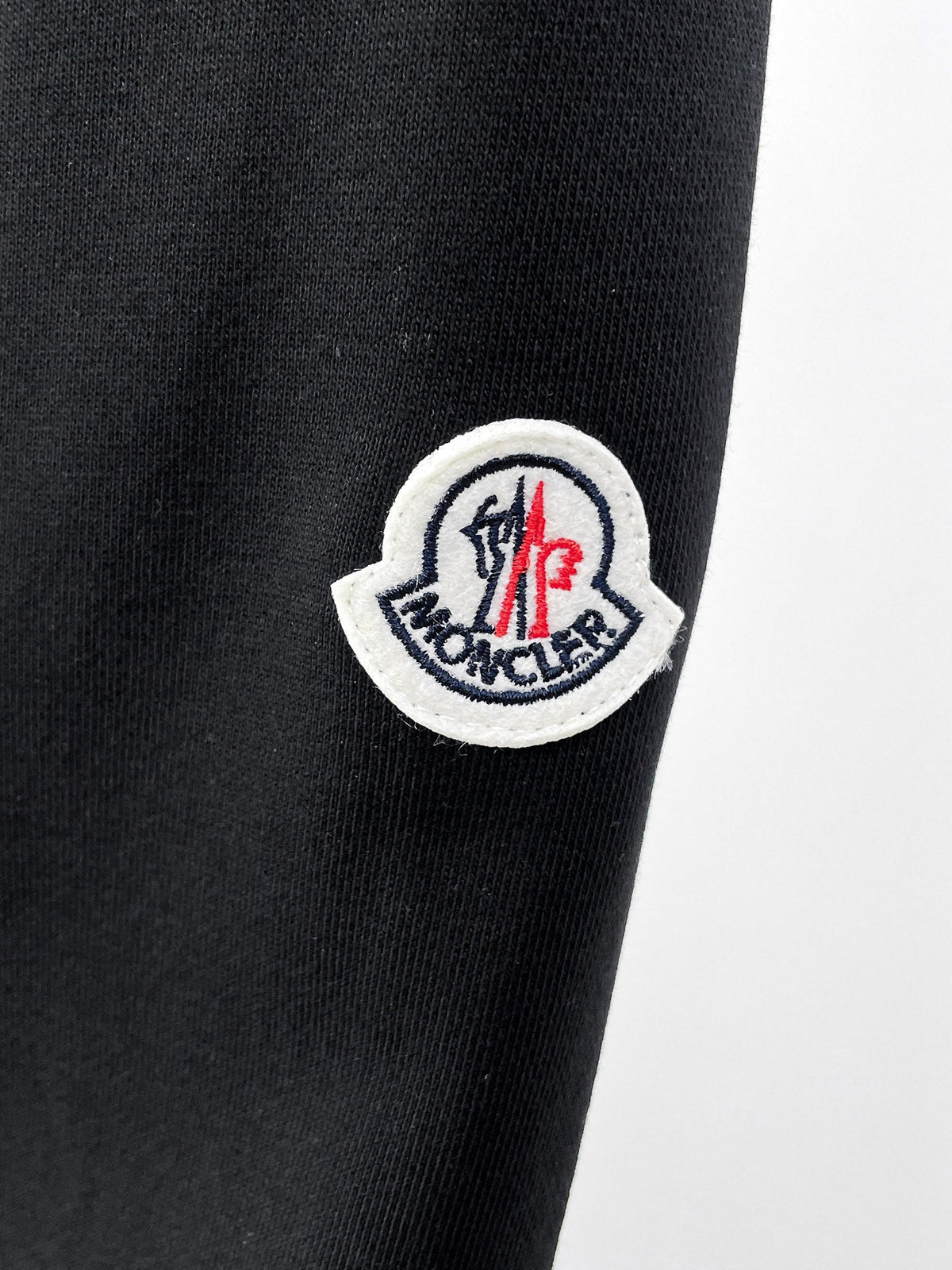 Classic Sweatshirt - 06