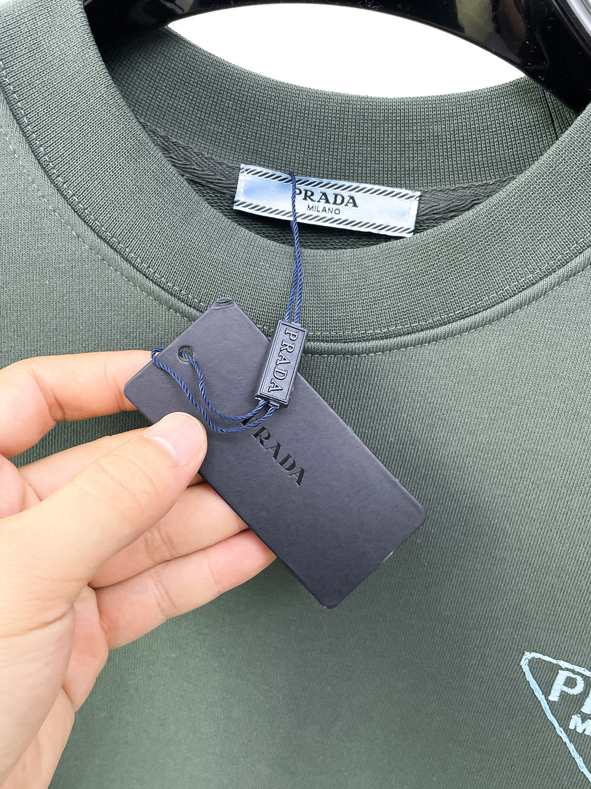 Classic Sweatshirt - 07