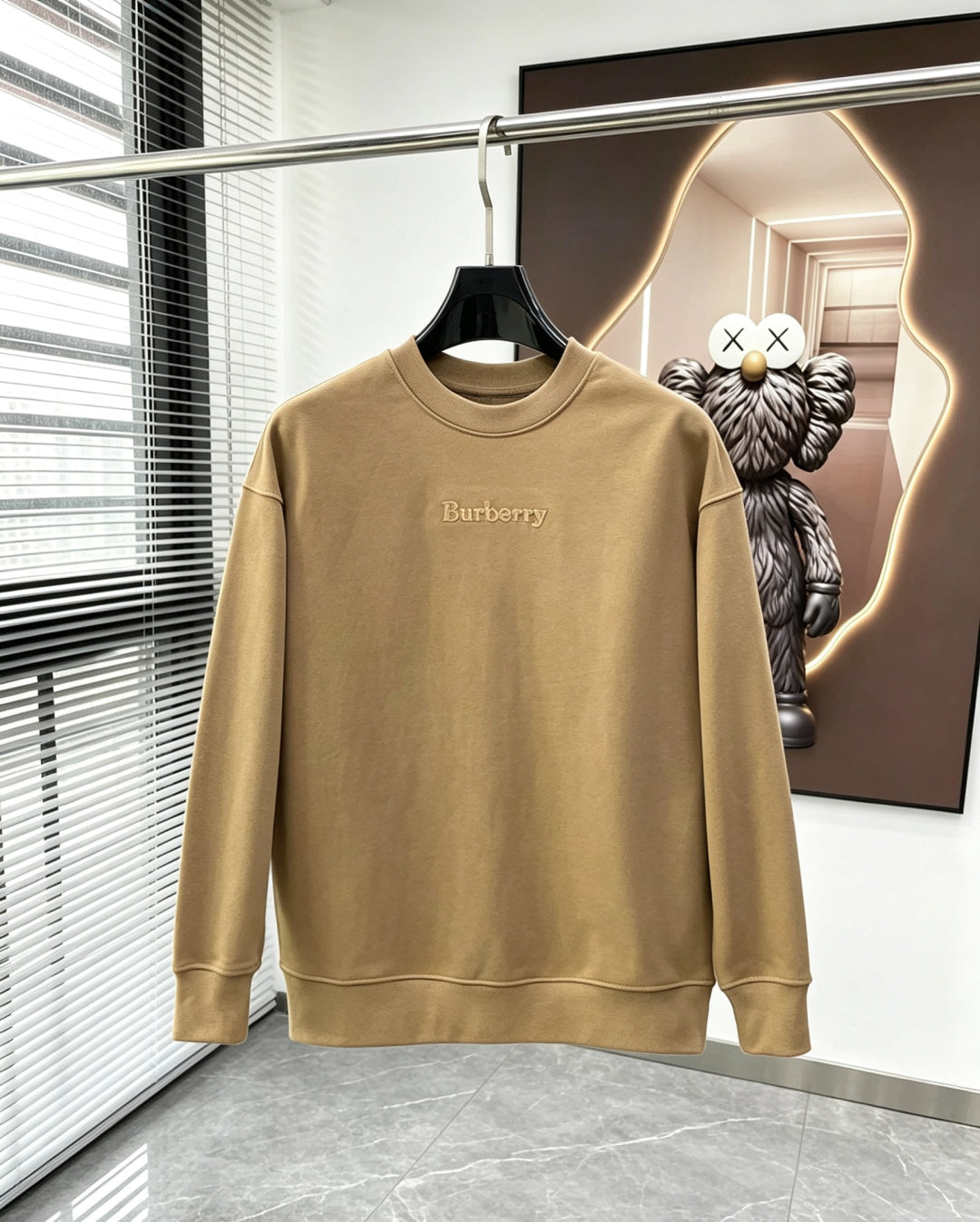 Classic Sweatshirt - 08
