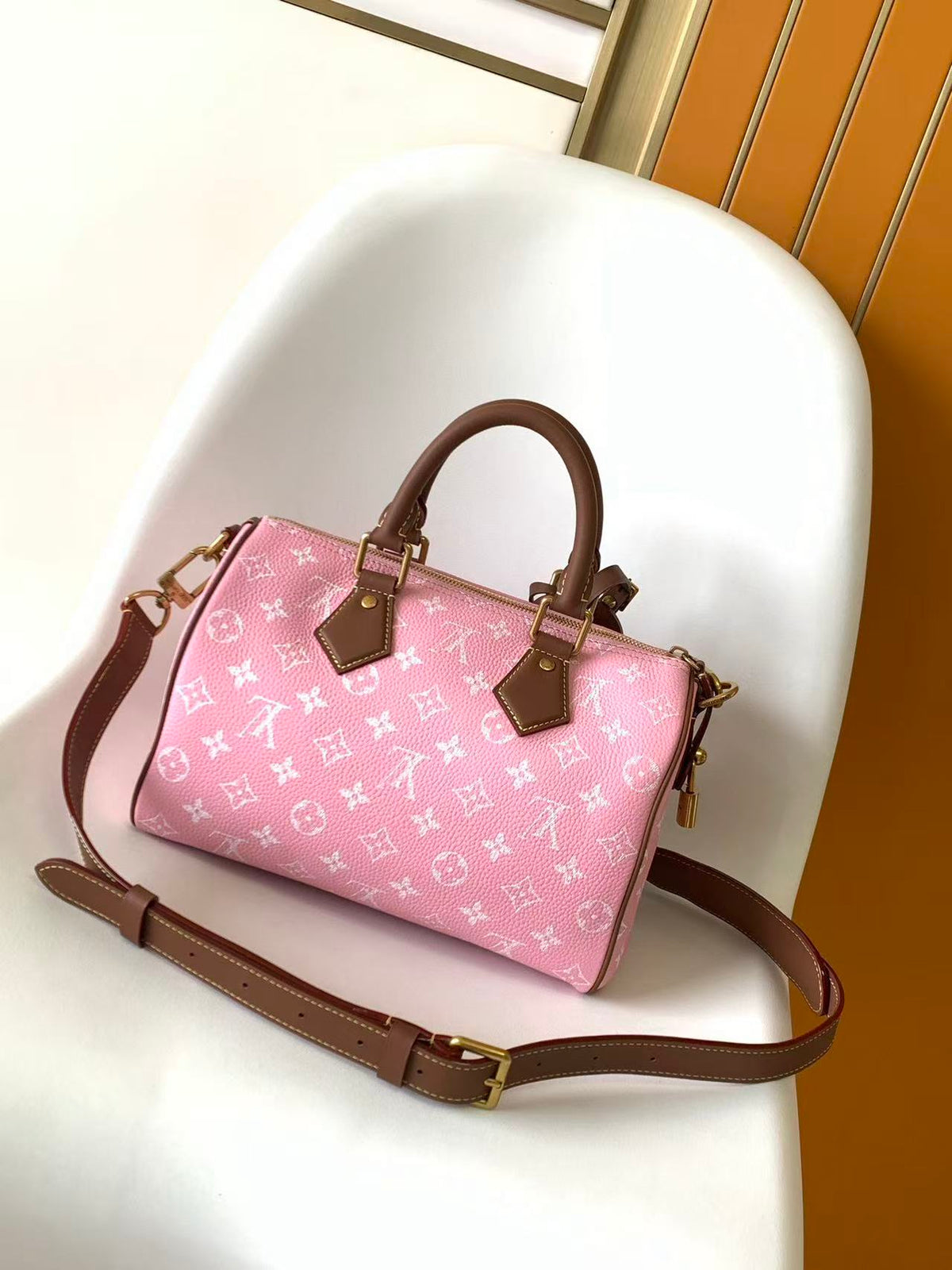 Exquisite leather bags-08265