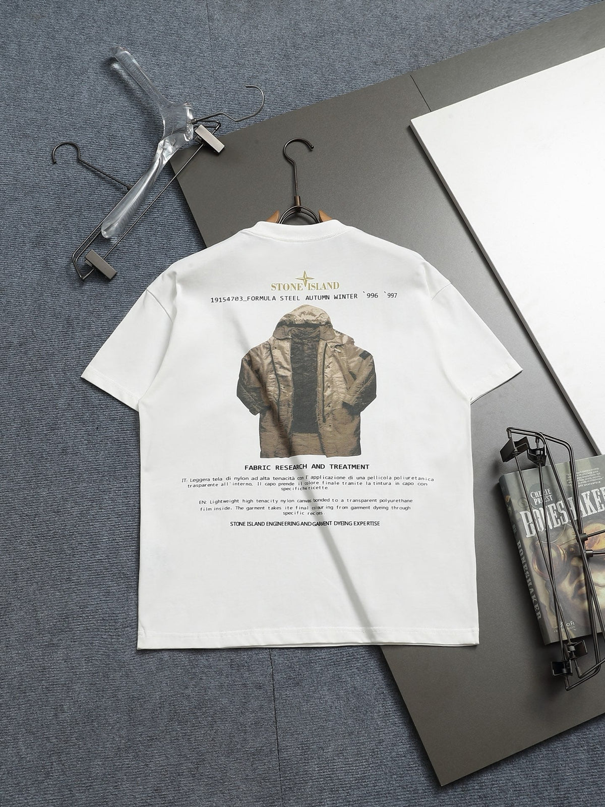 Classic T-shirt-100